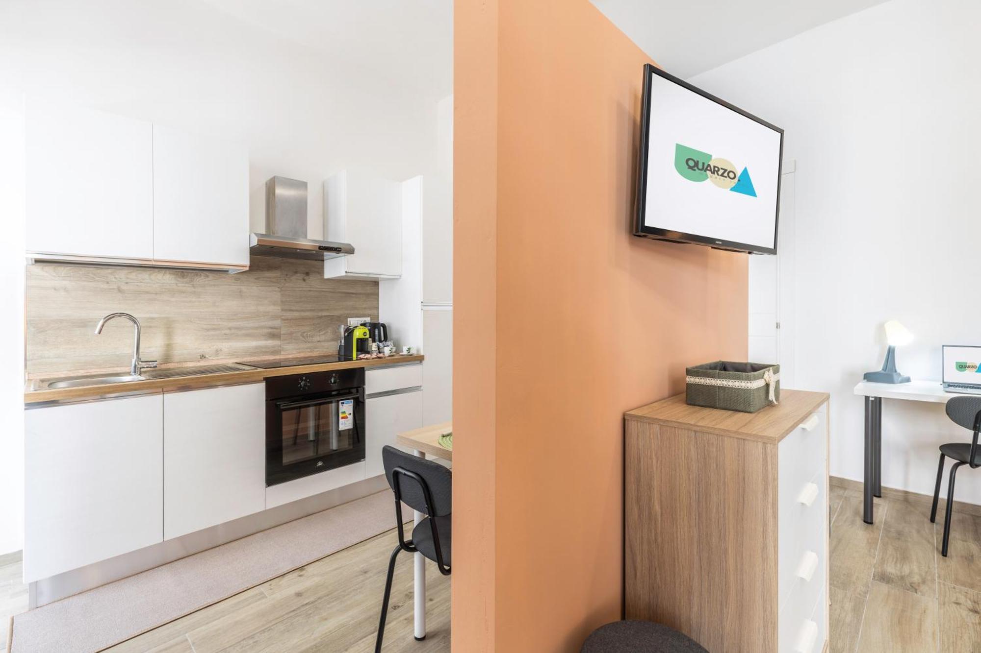 Quarzo. Modern Rooms Cagliari Luaran gambar