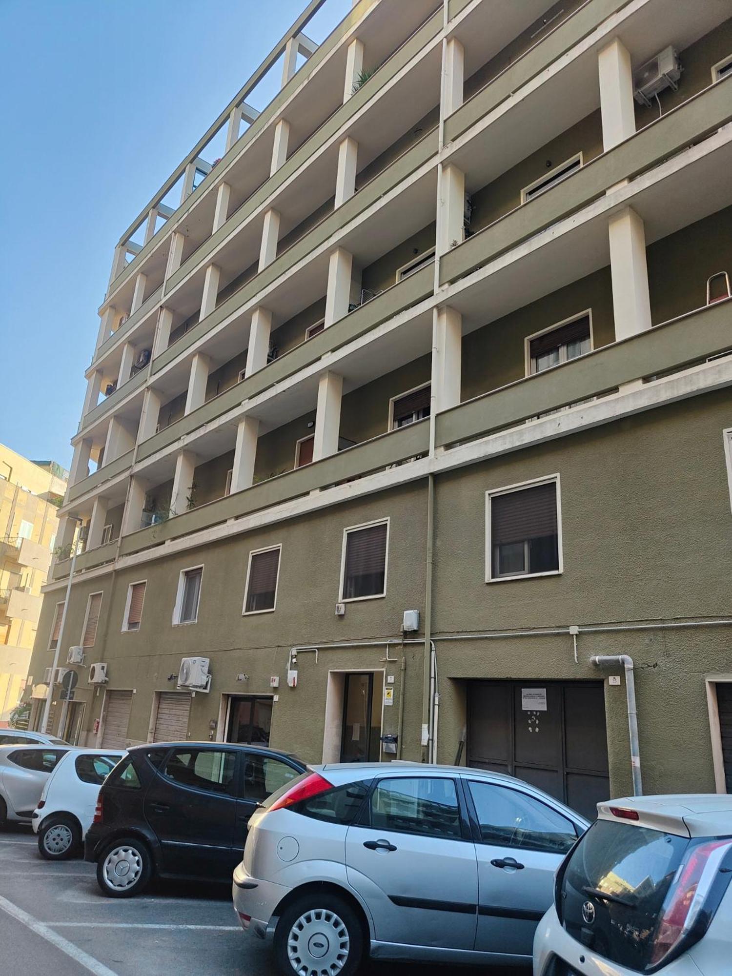 Quarzo. Modern Rooms Cagliari Luaran gambar